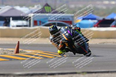 media/Oct-09-2022-SoCal Trackdays (Sun) [[95640aeeb6]]/Turn 2 (1110am)/